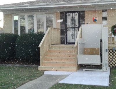 outdoor platform wheelchair lift from Lifeway Mobility