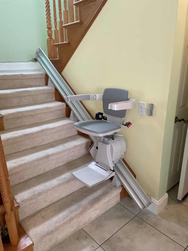 Bruno Elan stairlift installed in Anahiem CA home by Lifeway Mobility