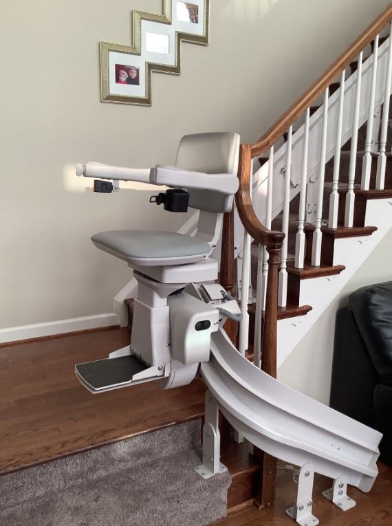 Bruno Elite curved stairlift installed in Pasadena MD by Lifeway Mobility