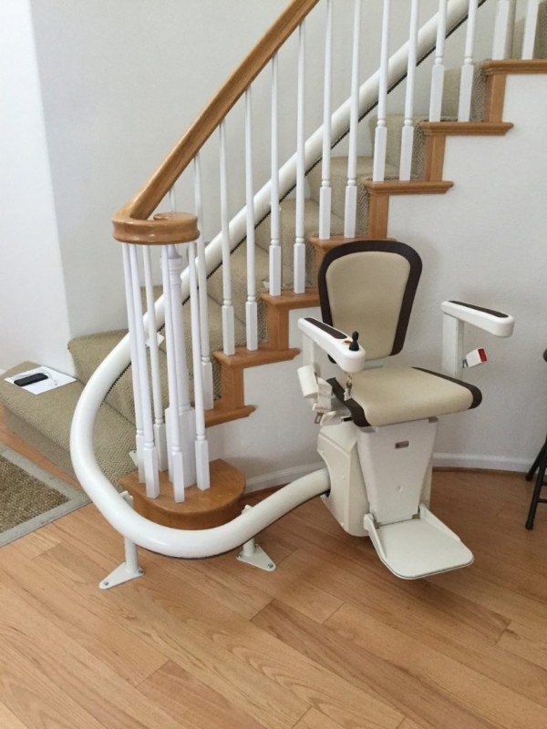 Handicare Freecurve curved stairlift installed in Long Beach CA