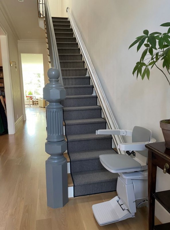 San Francisco CA stairlift installed by Lifeway Mobility