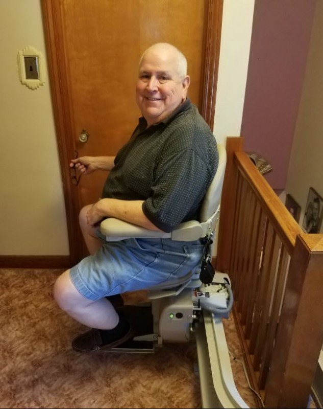 Veteran Riding Stair Lift in Stickney Illinois